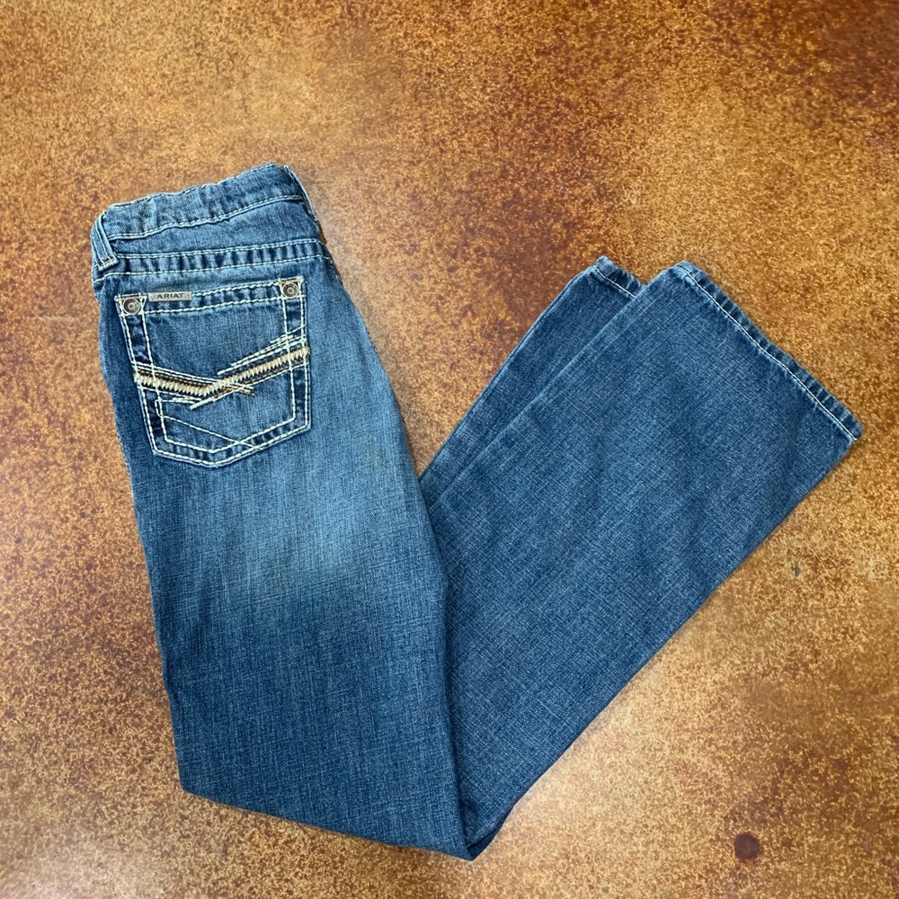Boy's Ariat Denim B4 Relaxed Jeans Size 14